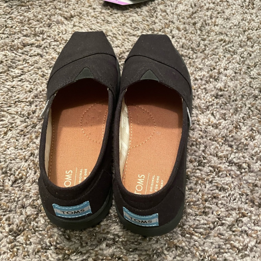 Youth black Toms 3.5